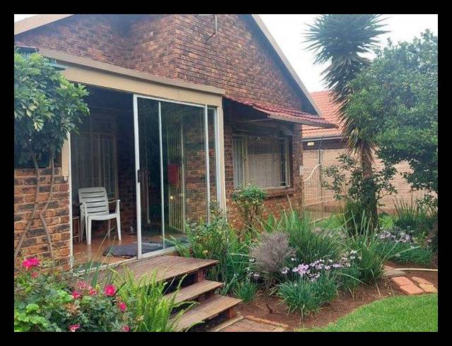 3 BEDROOM HOUSE FOR SALE IN BOKSBURG NORTH